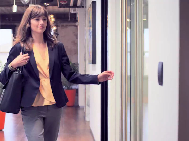 Accès badge, lecteurs de porte et système d'entrée d'employé